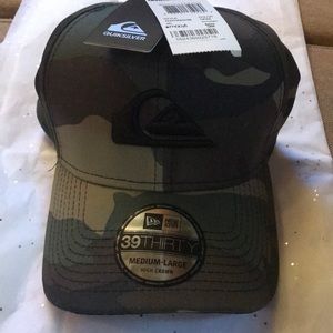 Quicksilver camouflage flex fit M/L High crown hat